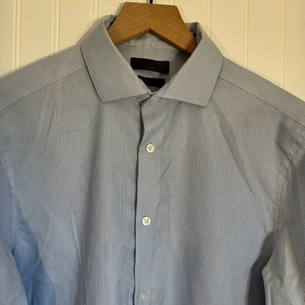 Calvin Klein Slim Fit Infinite Non-Iron Light Blue Dress Shirt Men’s Size 15.5